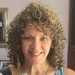 Meet your Posher, Maribel